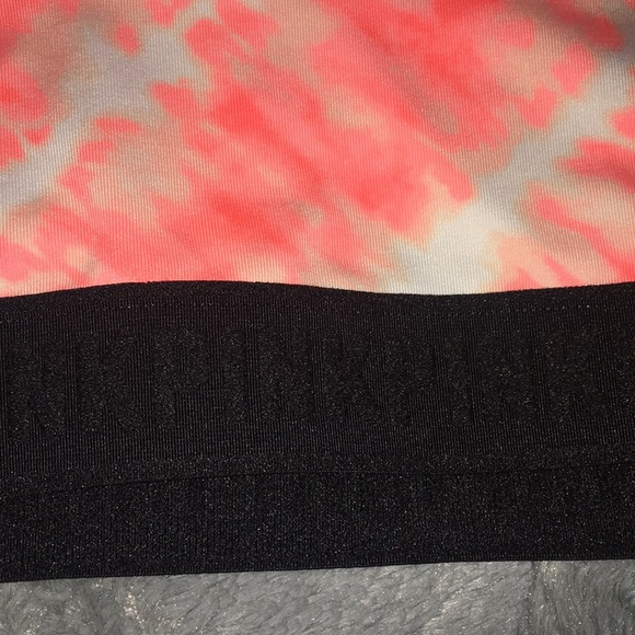 💕Pink Victoria's Secret Sports Bra💕 - Picture 5 of 6